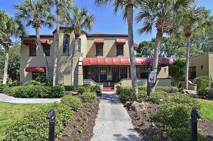 Property Photo:  317 Ponce De Leon Avenue  FL 34285 