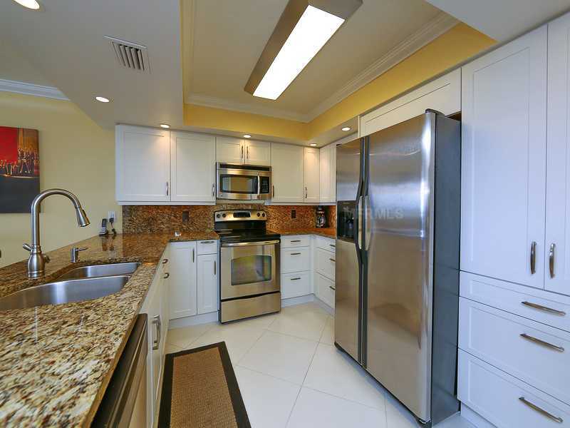 Property Photo:  2045 Gulf Of Mexico Drive 109  FL 34228 