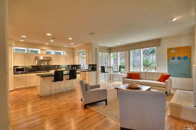 Property Photo:  4 Presidio Court  CA 94925 