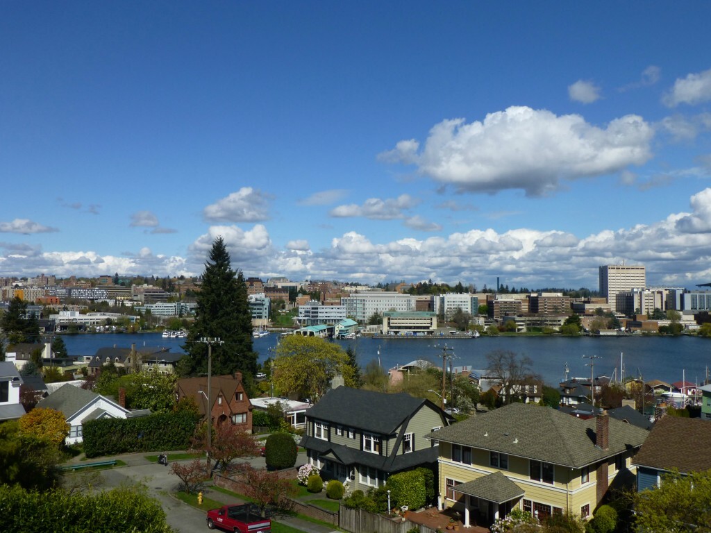 Property Photo:  2821 11th Avenue E  WA 98102 