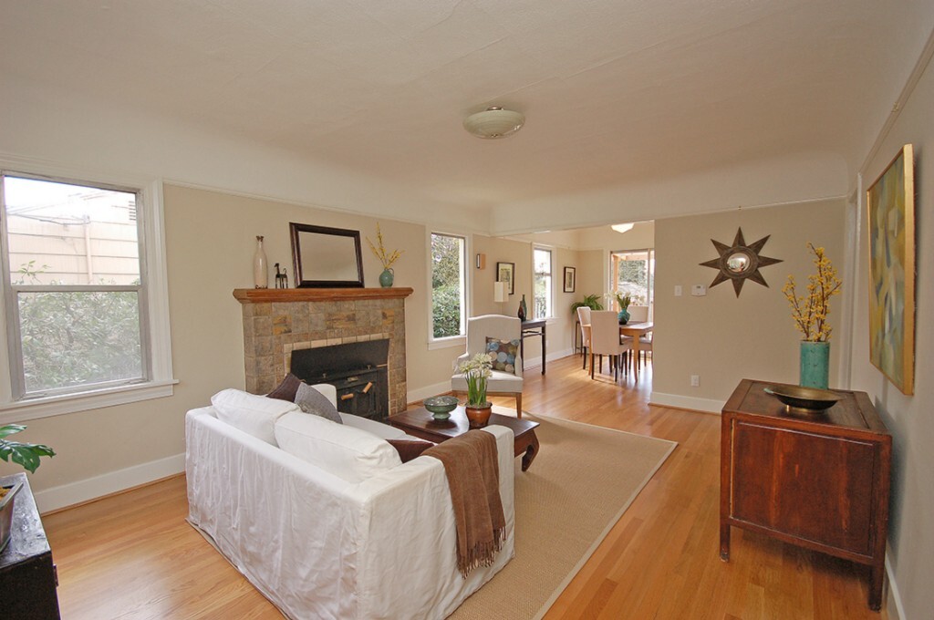 Property Photo:  12561 1st Ave NE  WA 98125 