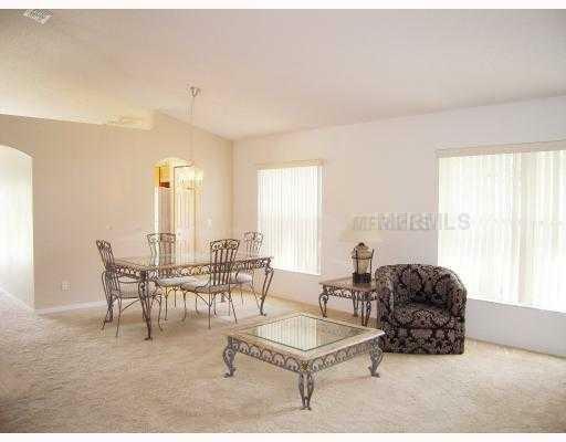 Property Photo: 4330 Pebblestone Court FL 32826