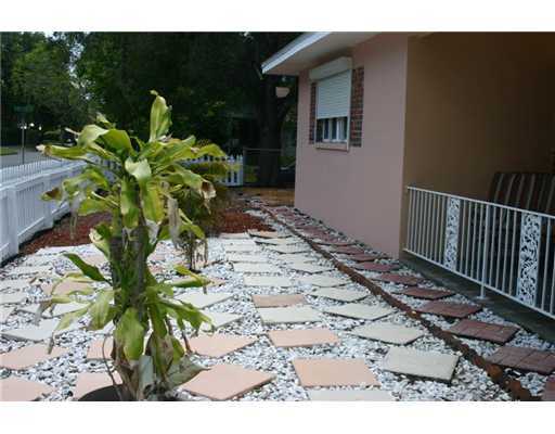 Property Photo:  200 43rd Street N  FL 33713 