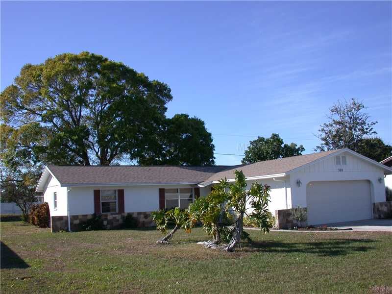 Property Photo: 370 Pineview Drive FL 34293