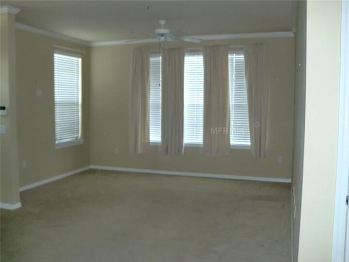 Property Photo: 5611 Bidwell Parkway 101 FL 34233
