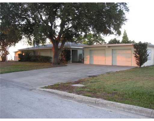 Property Photo: 6171 Bayou Grande Boulevard NE FL 33703