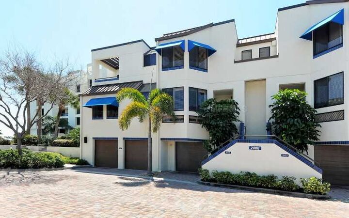 Property Photo: 2008 Harbourside Drive 1903 FL 34228