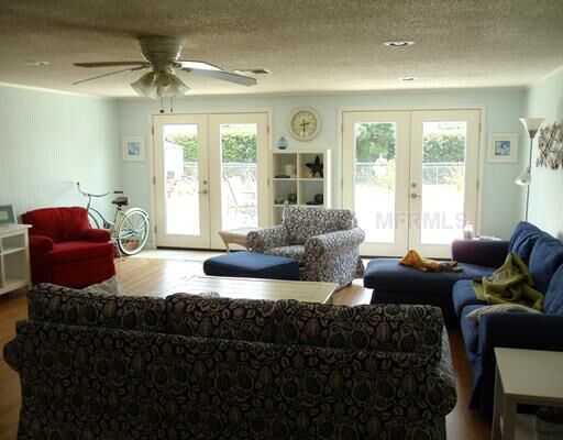 Property Photo:  1311 E Venice Avenue  FL 34285 