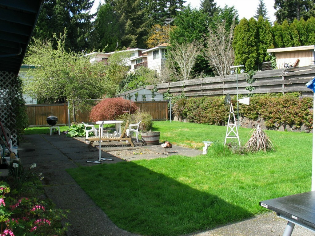Property Photo: 16034 SE 8th St WA 98008