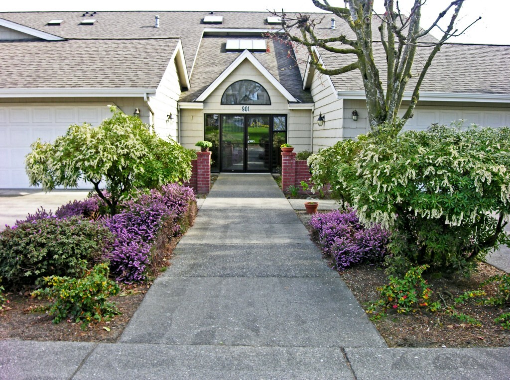 Property Photo: 901 Judson St 203 WA 98264