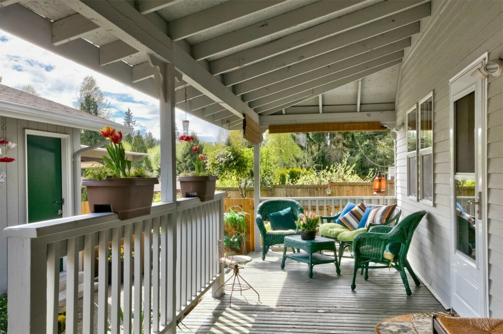 Property Photo: 3016 228th St SE WA 98021