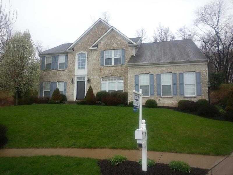 Property Photo: 113 Lawnview Ct PA 16066