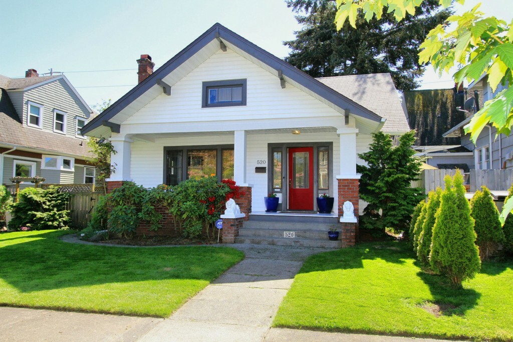 Property Photo:  520 N Sheridan Ave  WA 98403 