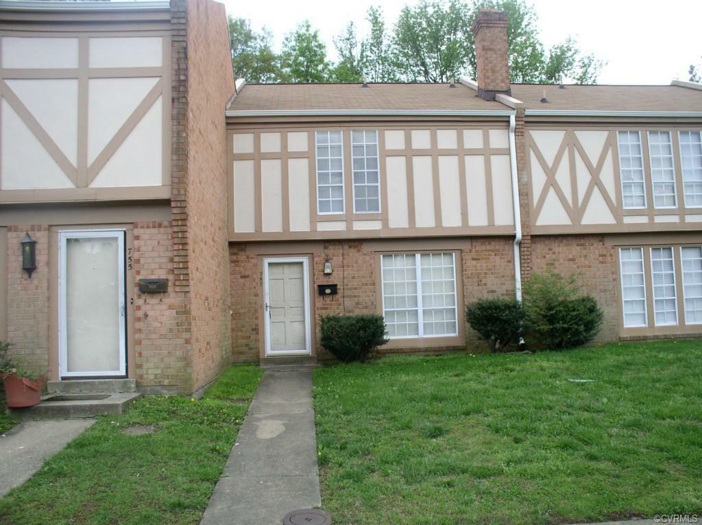 Property Photo:  757 Pleasant Street 757  VA 23075 