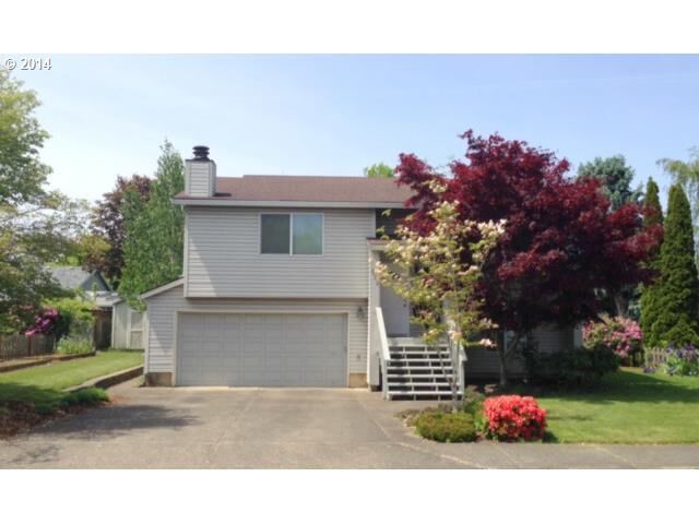 Property Photo: 975 S Elm Ct OR 97013