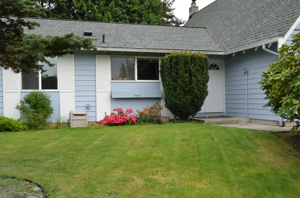 Property Photo:  16725 NE 22nd St  WA 98008 