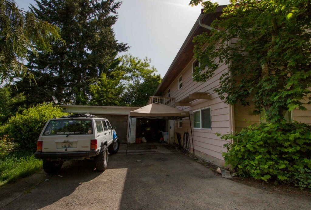 Property Photo:  4224 S 173rd St  WA 98188 