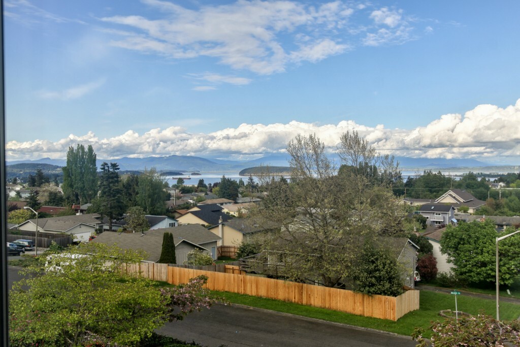 Property Photo:  3905 View Ridge  WA 98221 