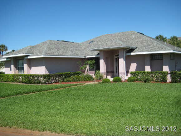 Property Photo: 101 Village Del Lago Ln FL 32080