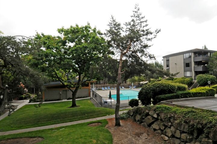 Property Photo:  7001 Sand Point Wy NE B206  WA 98115 