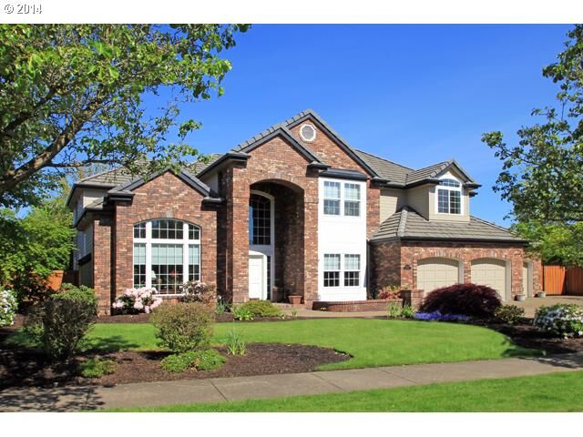 Property Photo: 3642 River Pointe Dr OR 97408