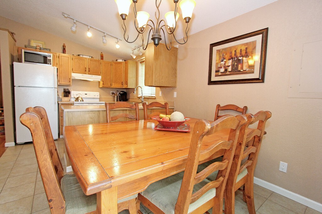 Property Photo: 25920 184th Place SE WA 98042