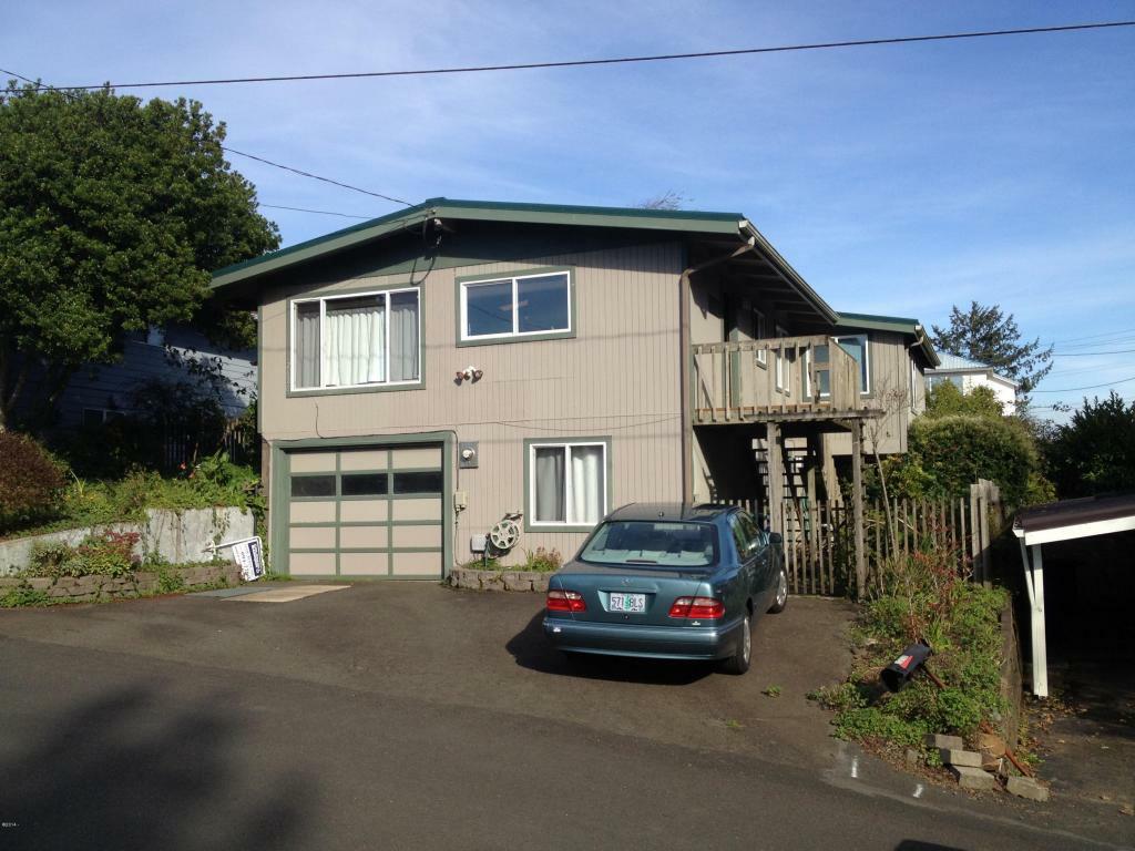 Property Photo:  2826 NW Oar Avenue  OR 97367 