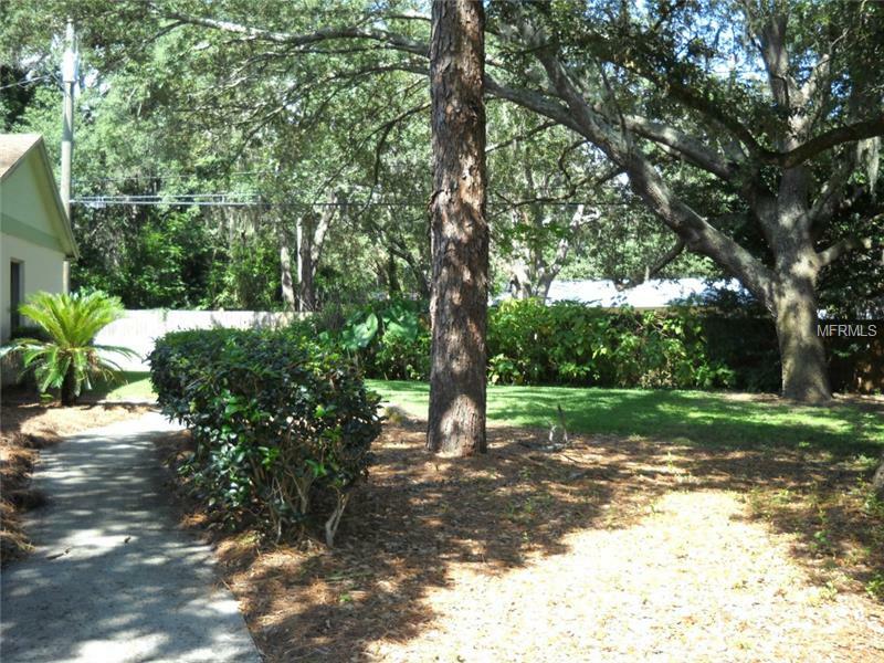 Property Photo:  14703 Pine Glen Circle  FL 33559 