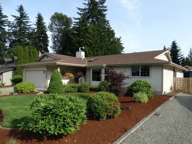 Property Photo:  11506  139th Stct E  WA 98374 