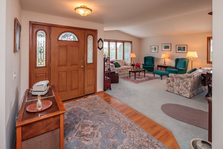 Property Photo: 2527 Crescent St WA 98248