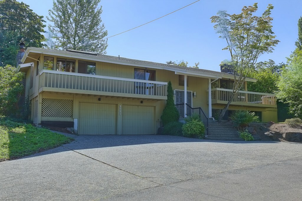 Property Photo:  9001 NE 34th St  WA 98004 