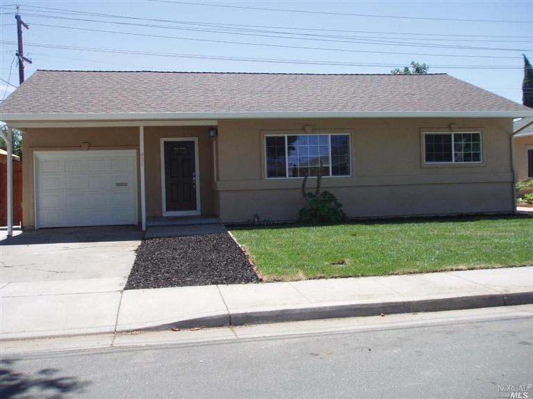 Property Photo: 831 Taft Street CA 94533