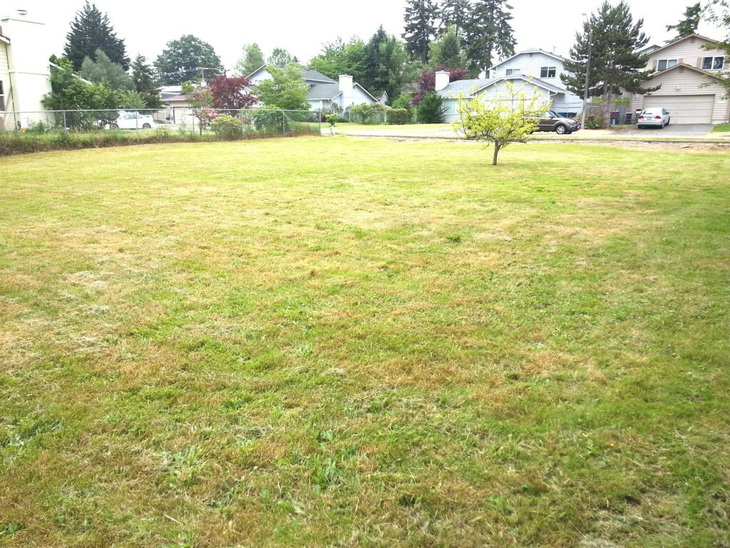 Property Photo:  24014 17th Ave S  WA 98198 