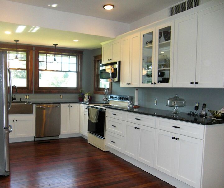 Property Photo: 609 Nooksack Avenue WA 98276