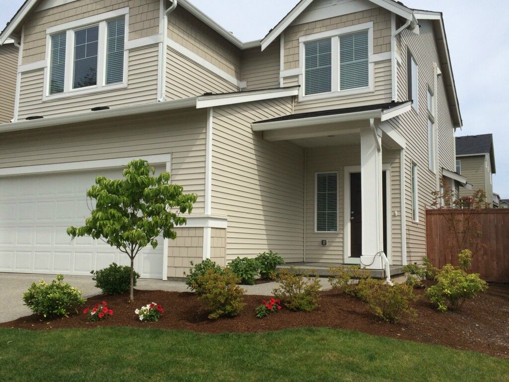 Property Photo:  16824 SE 261st St  WA 98042 