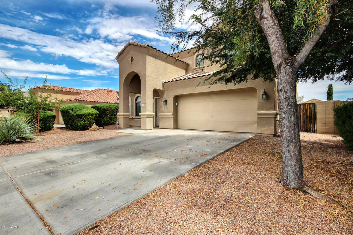 Property Photo:  641 E Saddle Way  AZ 85143 