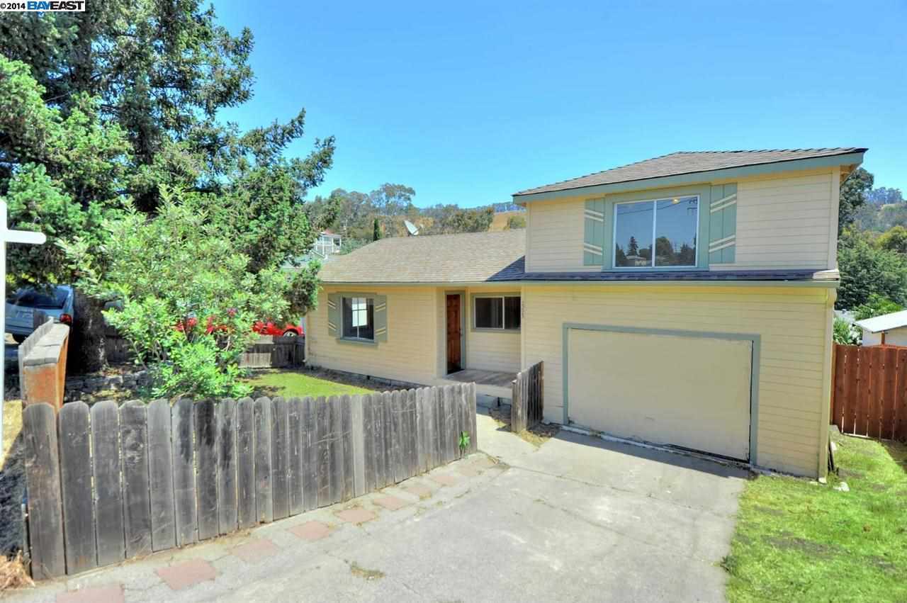 Property Photo: 2223 Placer Drive CA 94578-1342
