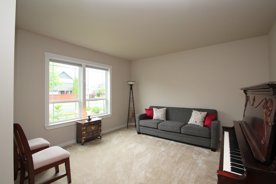 Property Photo:  5214 Graham Ave  WA 98390 