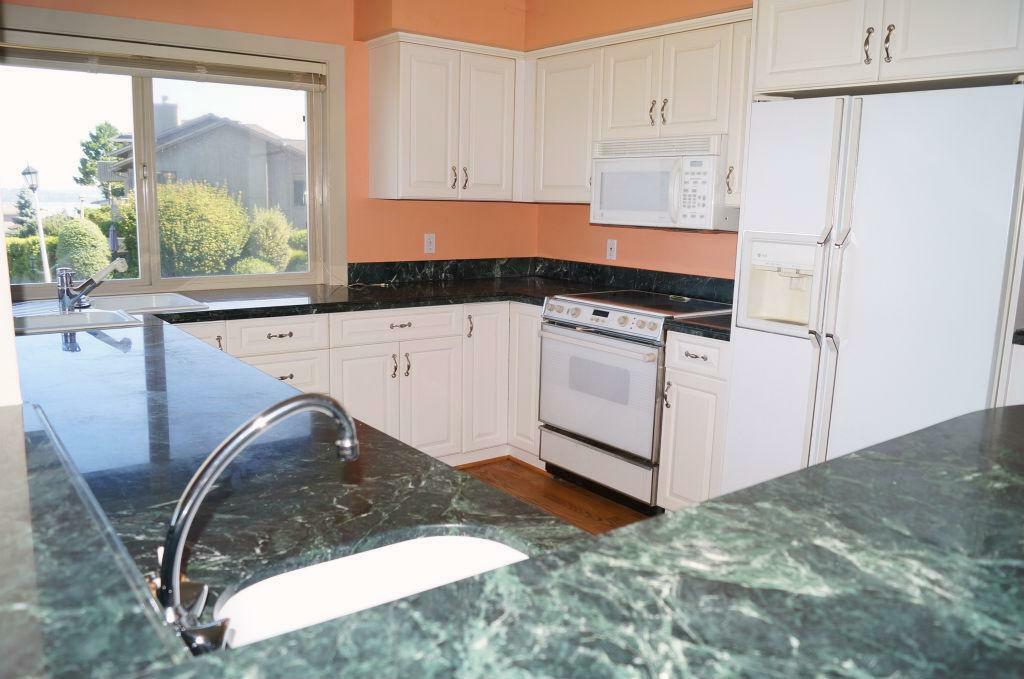 Property Photo:  5639 SW Orleans St  WA 98116 