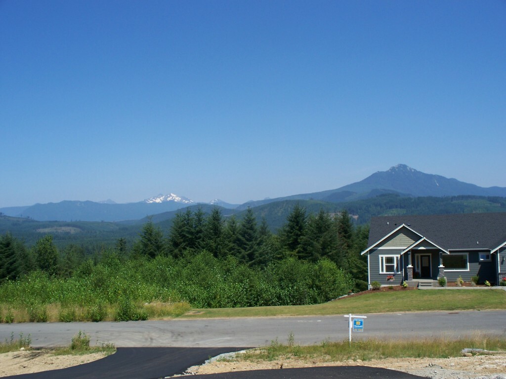 Property Photo:  4216 203rd Ave NE  WA 98290 