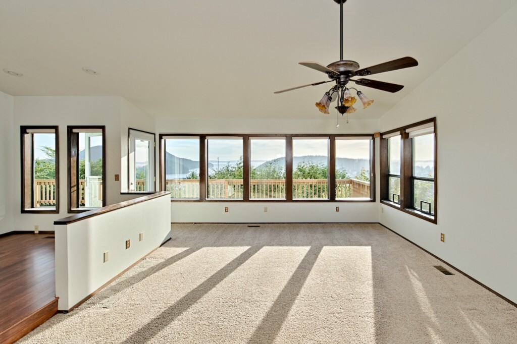Property Photo:  2108 Highland  WA 98221 