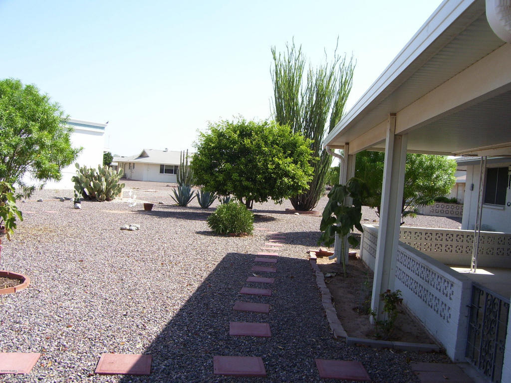 Property Photo: 10830 W Cumberland Drive AZ 85351