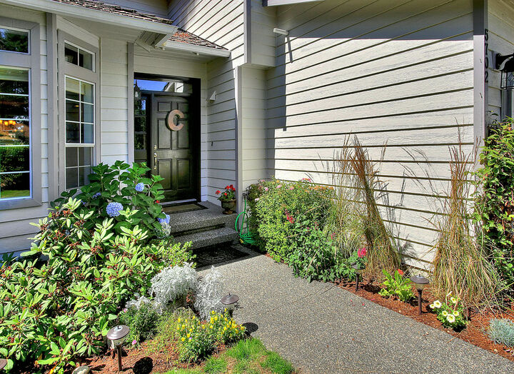 Property Photo: 5702 40th Av Ct NW WA 98335