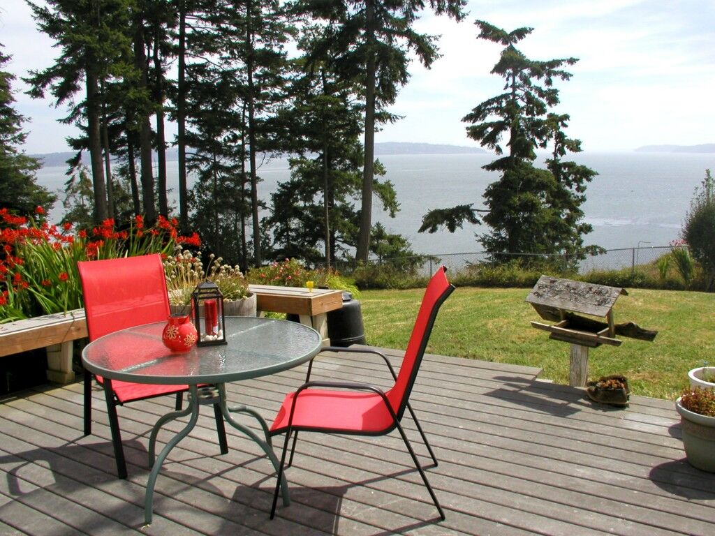 Property Photo: 1518 Potlatch Beach Road WA 98271