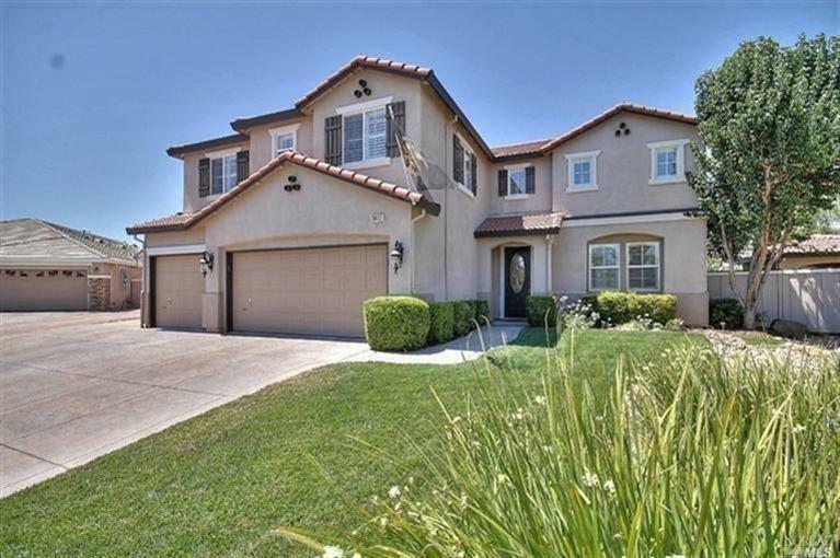 Property Photo:  3012 Holiday Court  CA 95687 