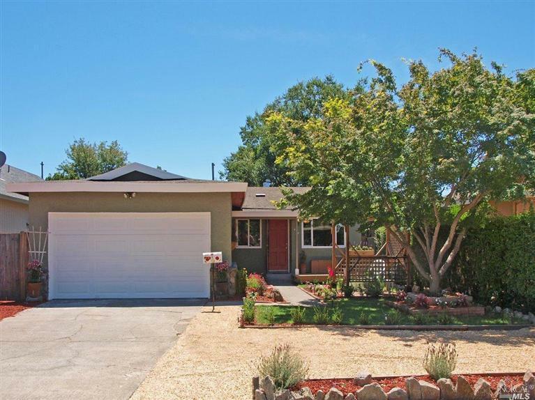 Property Photo:  444 Trowbridge Street  CA 95401 