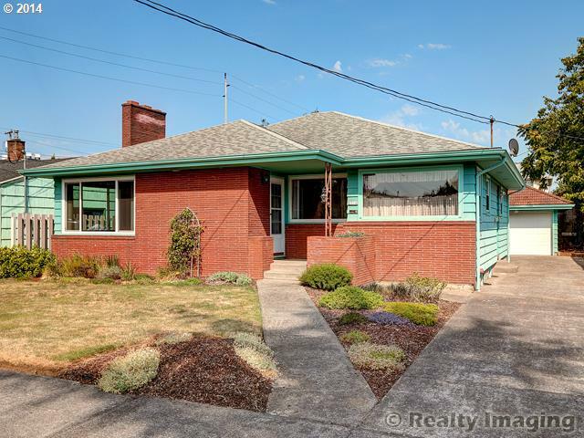 Property Photo: 2516 SE 80th Ave OR 97206