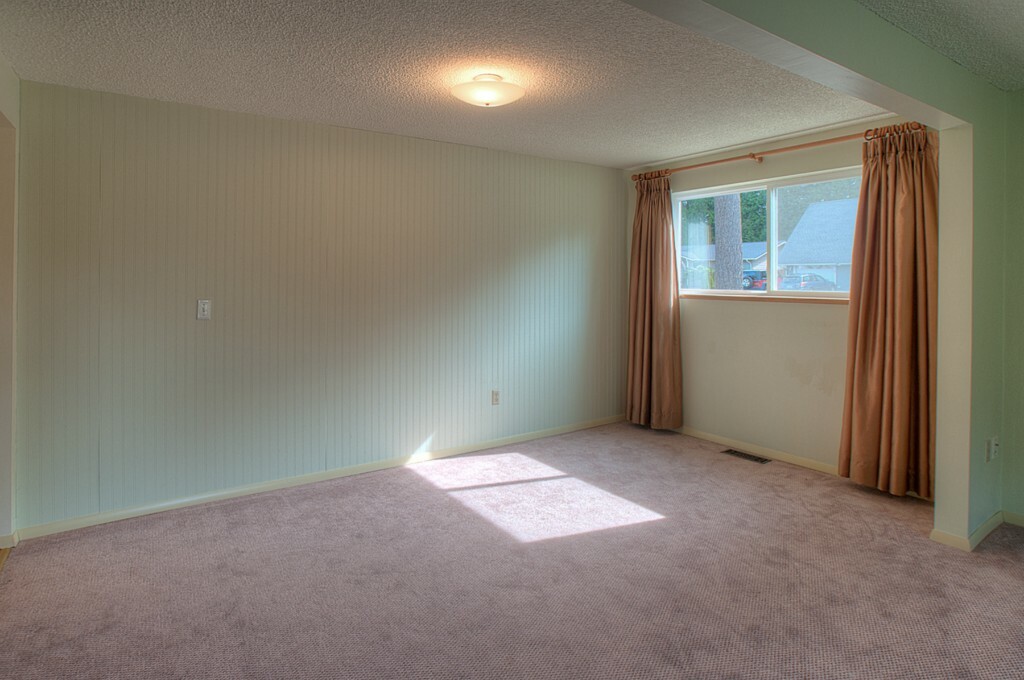 Property Photo:  16252 NE 100th St  WA 98052 