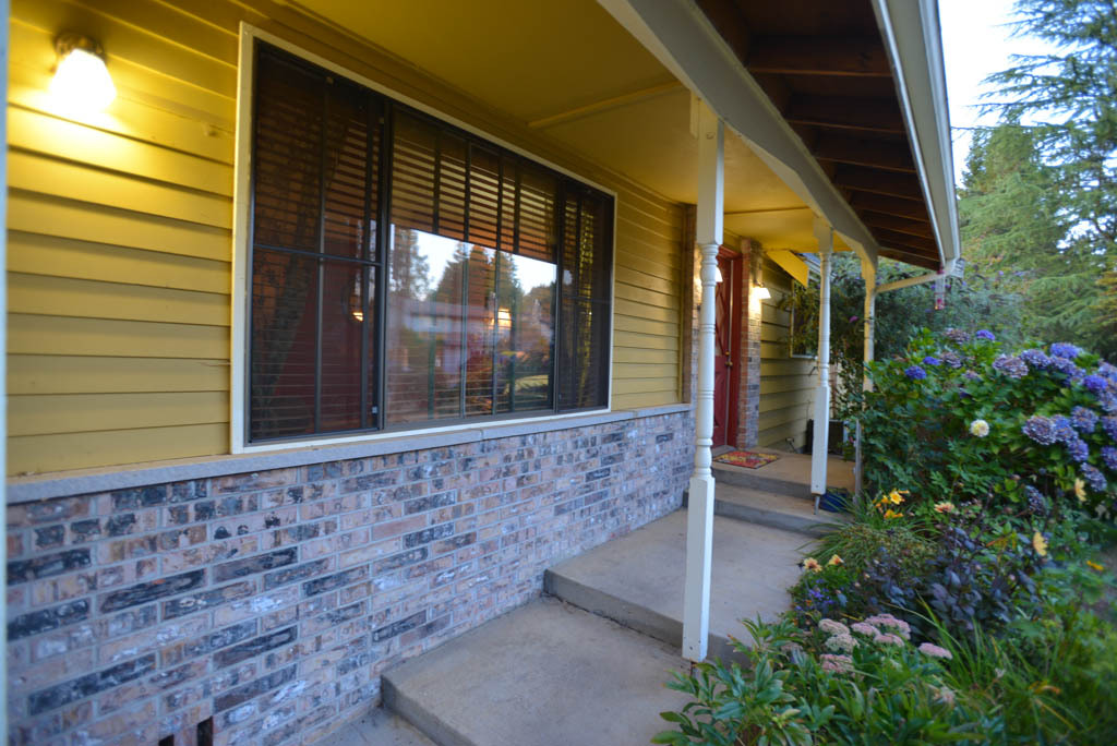 Property Photo: 5996 Longdin Rd WA 98248