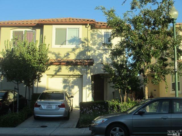 Property Photo: 754 Portofino Court CA 95687